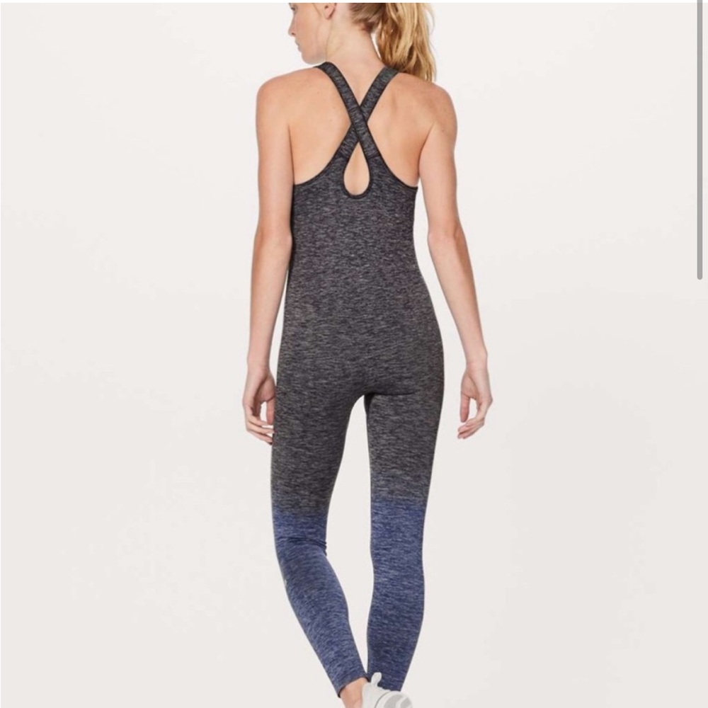 NWT Lululemon Balance and Resist Onsie Color: Midnight Navy/White/Pychic Size 6